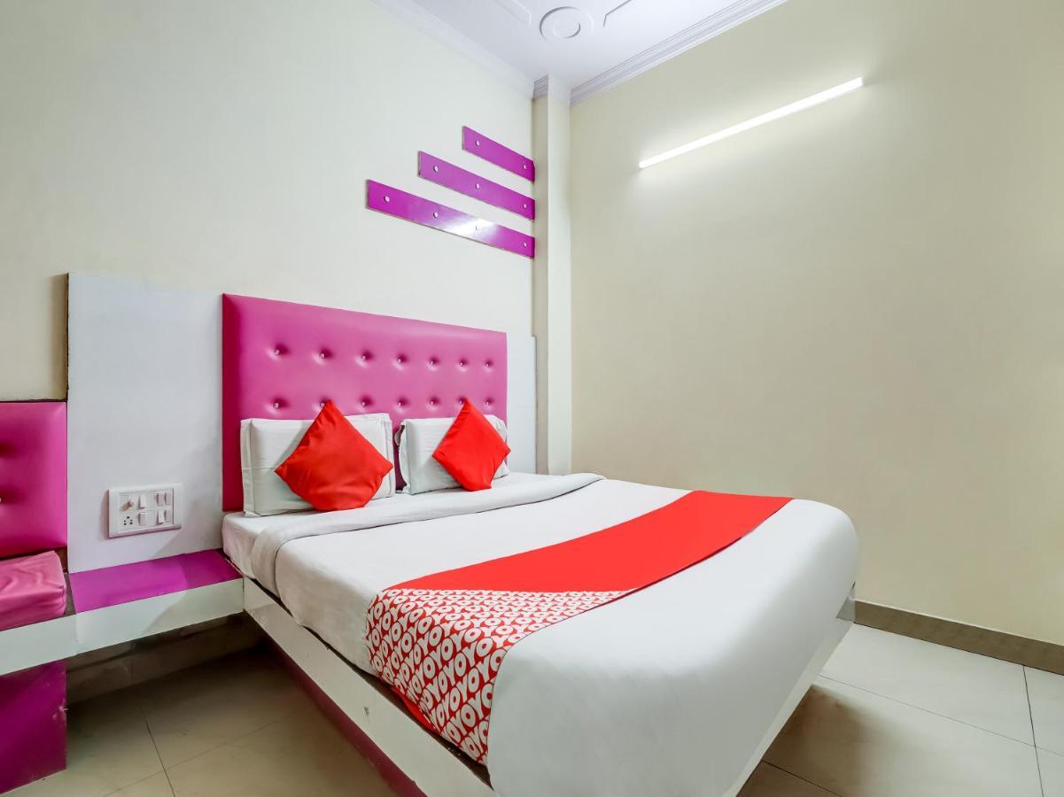 Oyo 75948 Hotel Tushar Continental Nové Dillí Exteriér fotografie