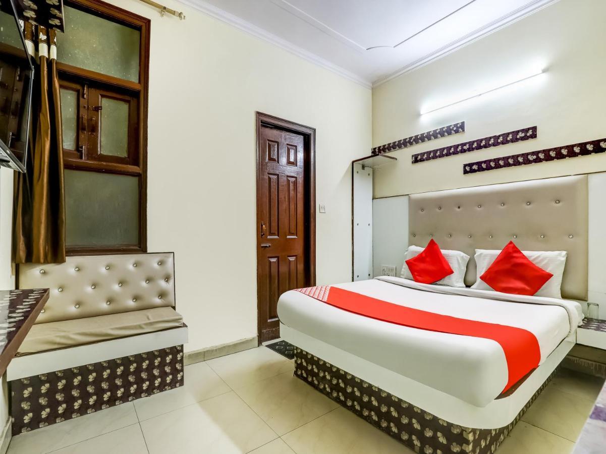 Oyo 75948 Hotel Tushar Continental Nové Dillí Exteriér fotografie