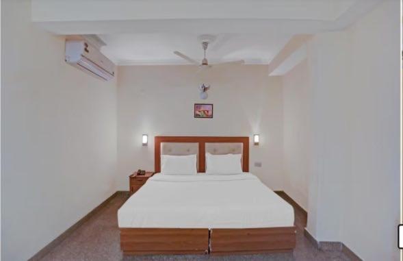 Oyo 75948 Hotel Tushar Continental Nové Dillí Exteriér fotografie