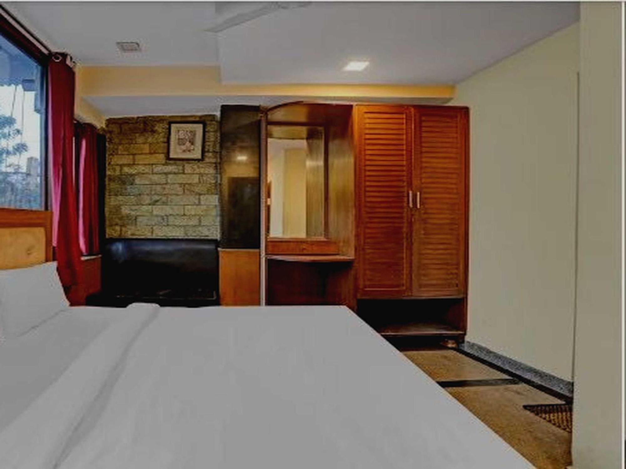 Oyo 75948 Hotel Tushar Continental Nové Dillí Exteriér fotografie